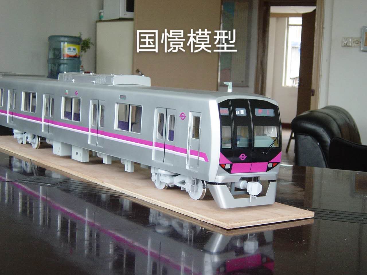 吉木萨尔县车辆模型